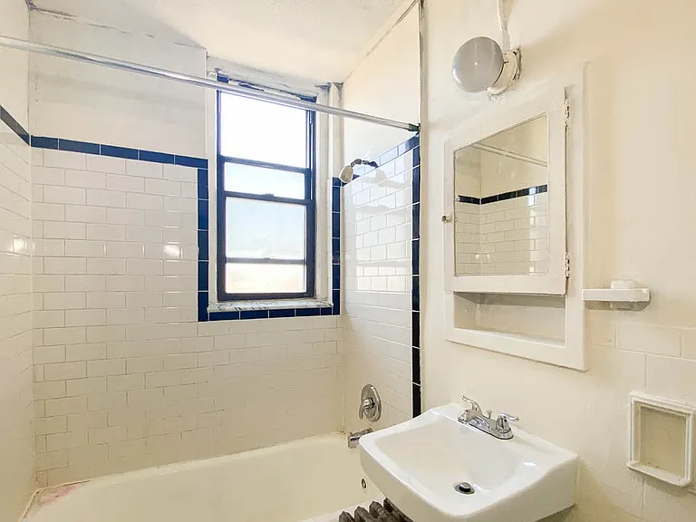 3335 W Diversey Ave #913 — Photo 15