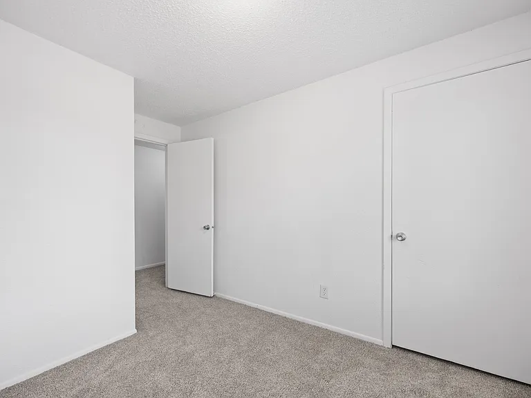 18 Ash Ct — Photo 6