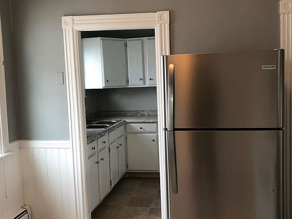 3rd image of 194 Central Ave #2