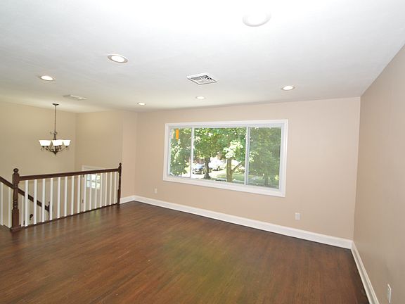 4th image of 11 Morris Ave