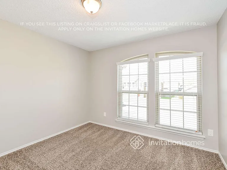 205 Moss Dr — Photo 10
