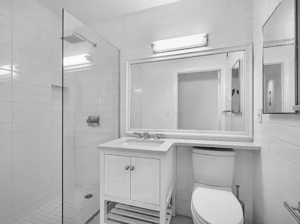 1919 Madison Avenue image 7 of 12