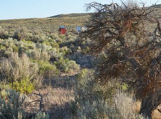 100 Rock House Rd, Christmas Valley, OR 97641