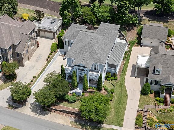 3rd image of 71 Ledge View Dr SE