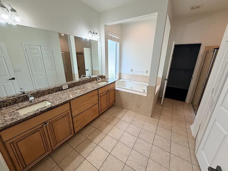 6608 Newport Palms Ct — Photo 13