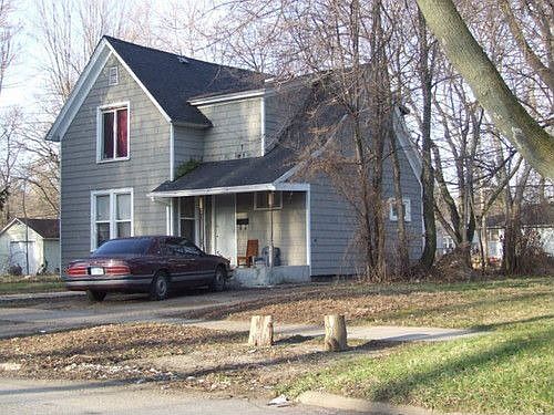 2nd image of 1150 Union St