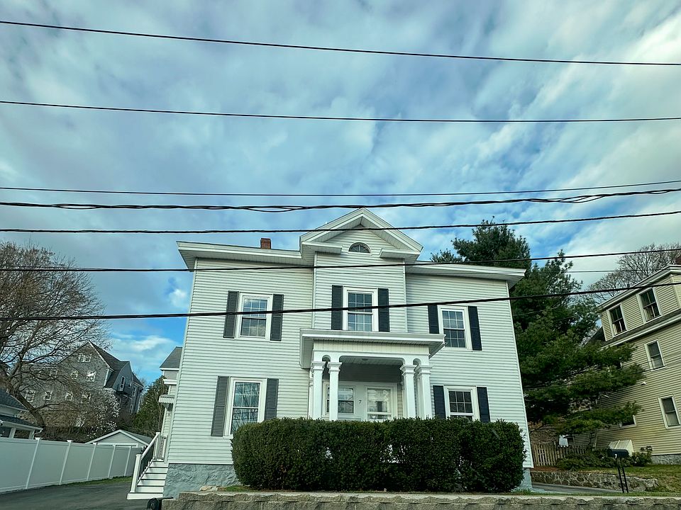 Charming curb appeal with classic New England character