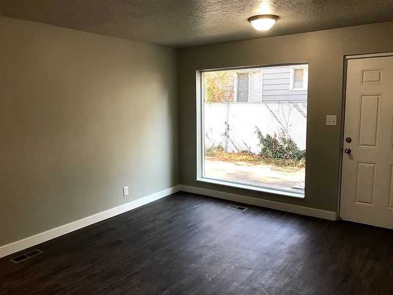 1332-1334 E Zenith Ave - Salt Lake City, UT — Photo 3
