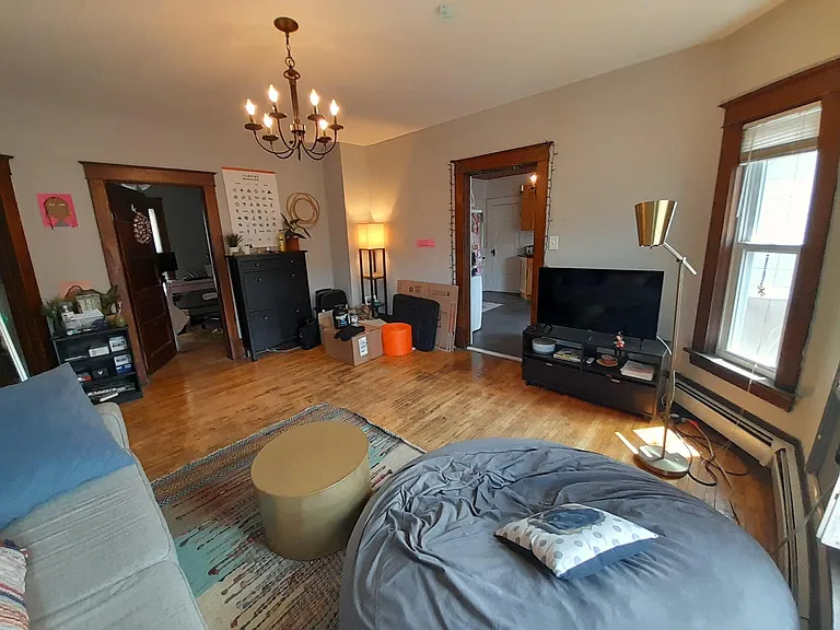 2-1323 4th St NE #2 — Photo 5