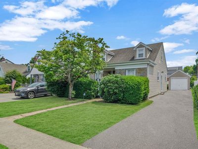 10 School Street, Malverne, NY, 11565