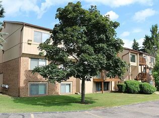 30060 W Twelve Mile Rd UNIT 87, Farmington Hills, MI