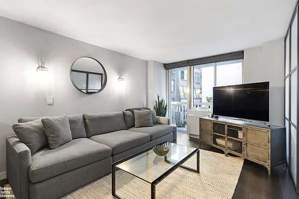 Rented by Brown Harris Stevens | media 27