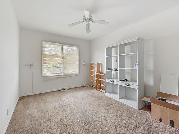 4th image of 3022 Roberts Dr APT 7