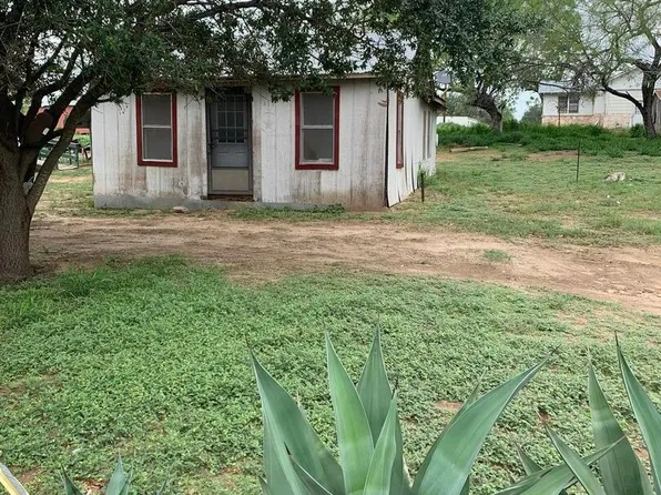 413 Ross LOT 4, Devine, TX 78016