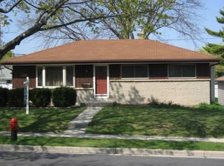 6256 W Kinnickinnic River Pkwy, Milwaukee, WI 53219