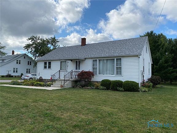 2nd image of 1313 Woodlawn Ave