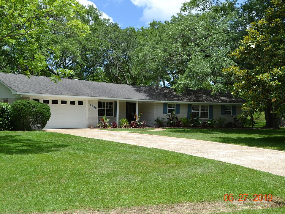 1st image of 2608 Bayou Bend Dr