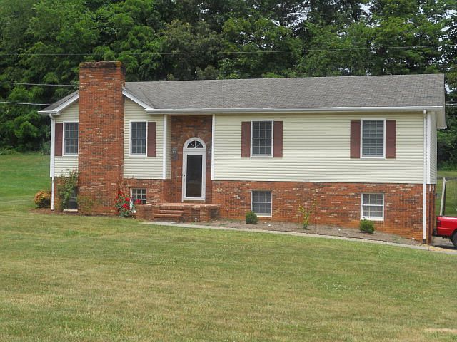 1st image of 17721 Mahogany Dr