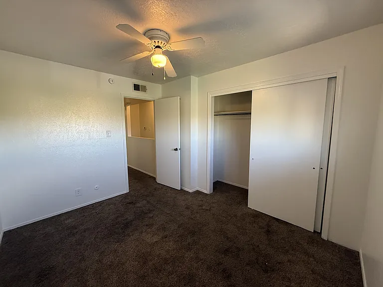 Morris Townhomes — Photo 20