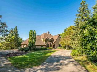 4061 Vilas Rd, Cottage Grove, WI 53527