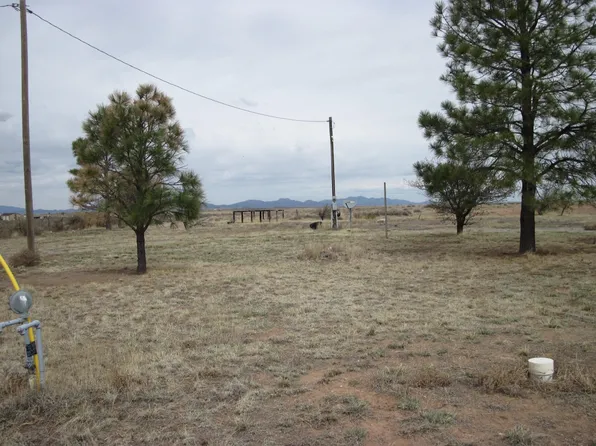 5 Gerry Ct, Moriarty, NM 87035