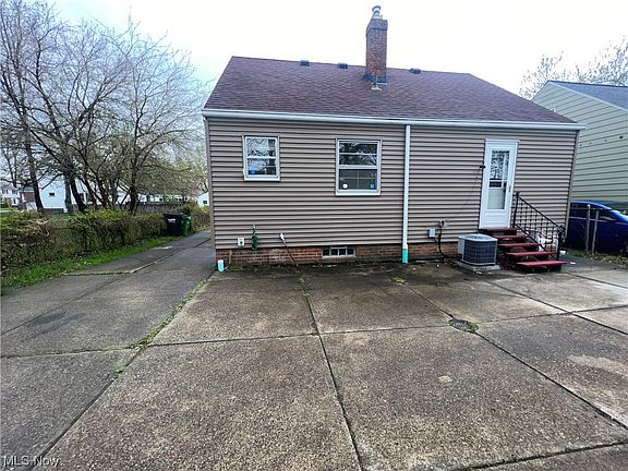 2nd image of 25871 Zeman Ave