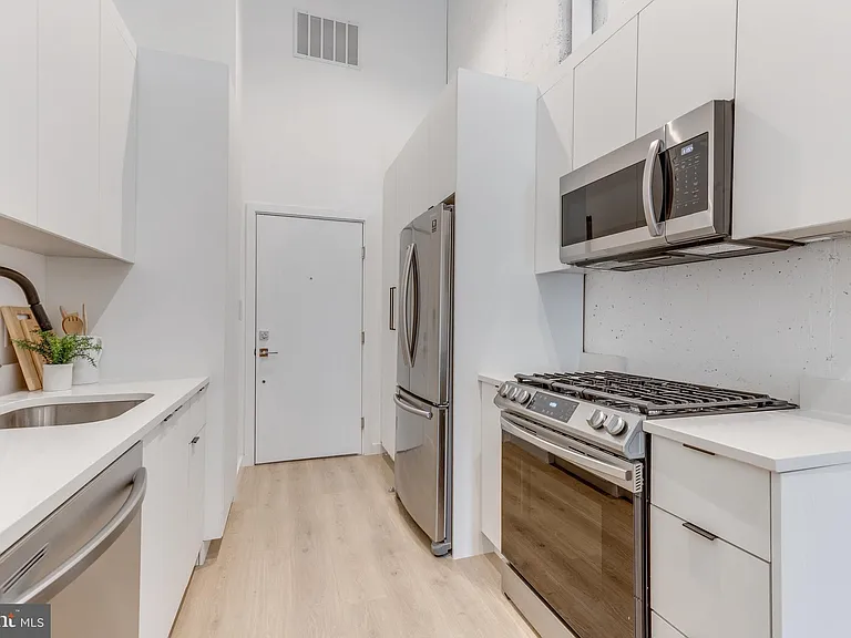 3817 Georgia Ave NW #2 — Photo 8