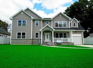 264 Merrick Ave, Merrick, NY 11566