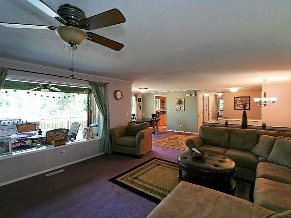 5th image of 22456 NE Ilafern Ln