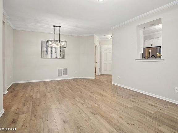 2nd image of 120 N Clifton Ave APT 6B