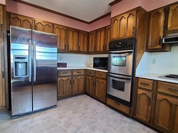 3rd image of 457 Oneal Dr
