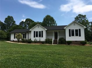 2622 Prince Dr, Lincolnton, NC 28092