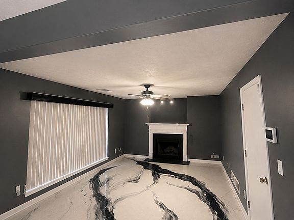 3rd image of 124 Heathrow Dr