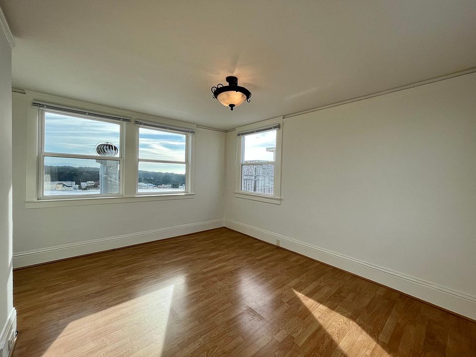 1st image of 4015 Balboa St #1