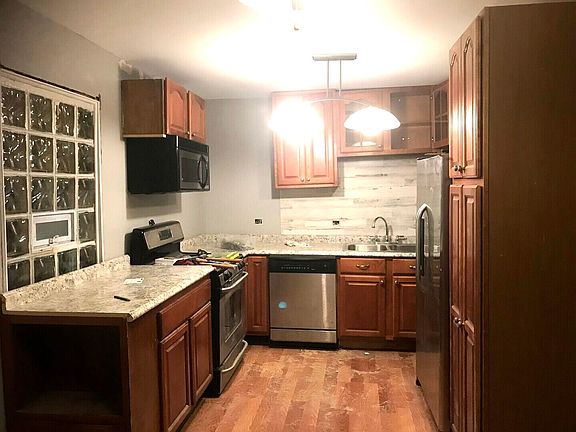 3rd image of 7026 S Saint Lawrence Ave