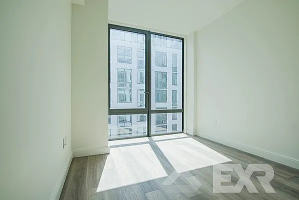 Rented by EXR | media 19