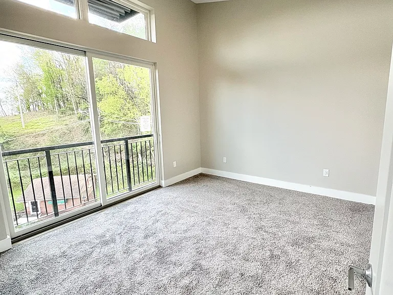 McKnight Flats — Photo 13