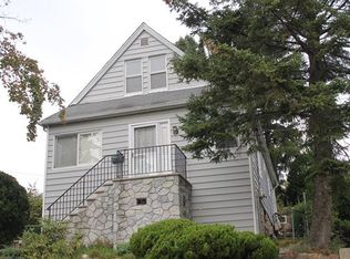 39 Rosehill Ter, Yonkers, NY 10703