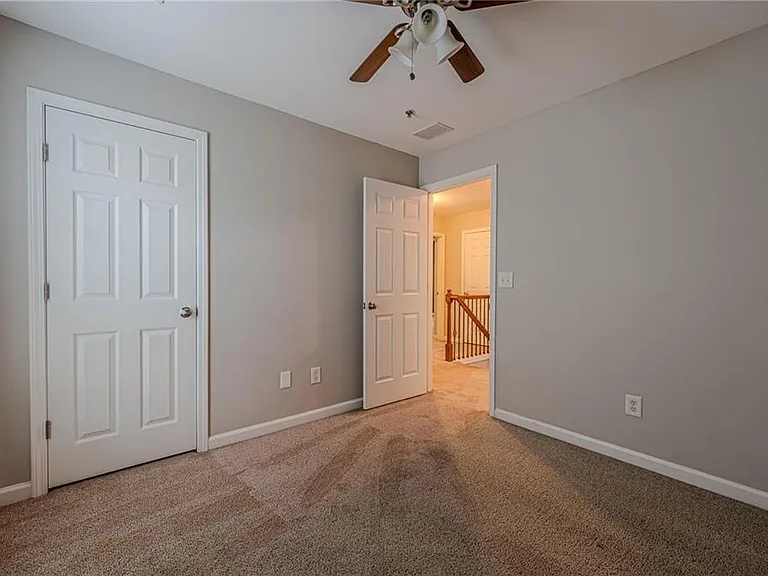 300 Balaban Cir — Photo 25