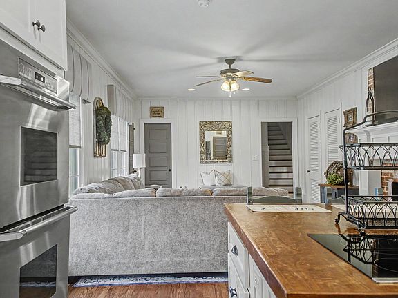 5th image of 1018 Stella Ruth Rd