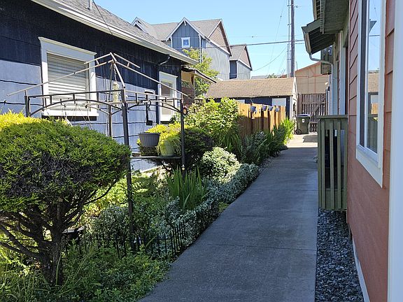 3rd image of 4345 S Puget Sound Ave APT 1
