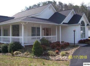 830 Kings Hills Blvd, Pigeon Forge, TN 37863