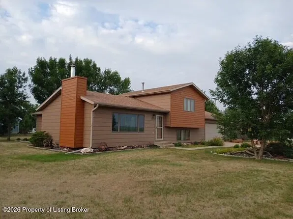 503 James St, South Heart, ND 58655