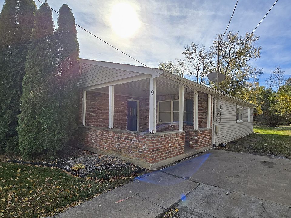 1st image of 9 Magnolia St