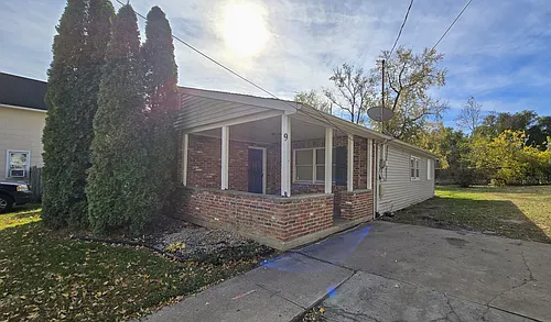 9 Magnolia St Photo 1