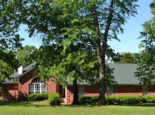 807 W Clarks Chapel Rd, Huntington, AR 72936