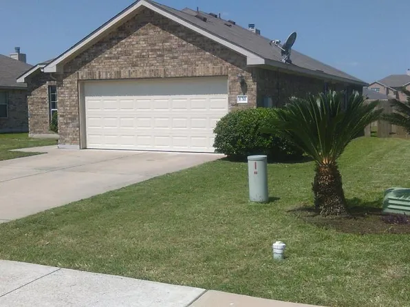 131 Campos Dr, Hutto, TX 78634