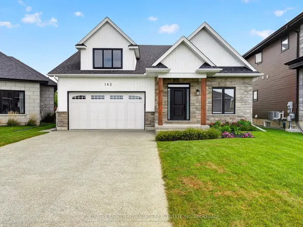 162 Viger Dr, Welland, ON L3B 0E4
