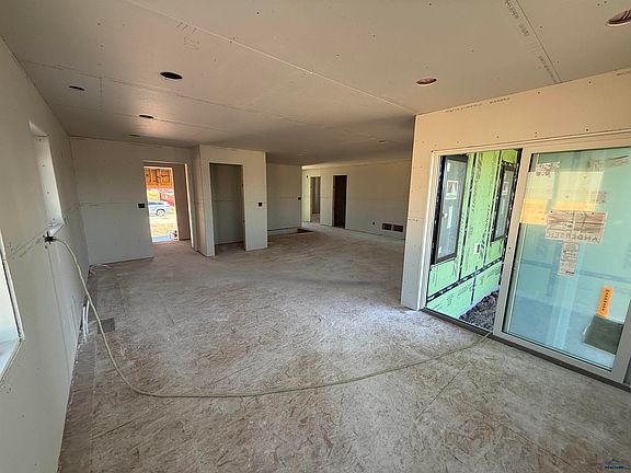 3rd image of 1041 Cobalt Dr