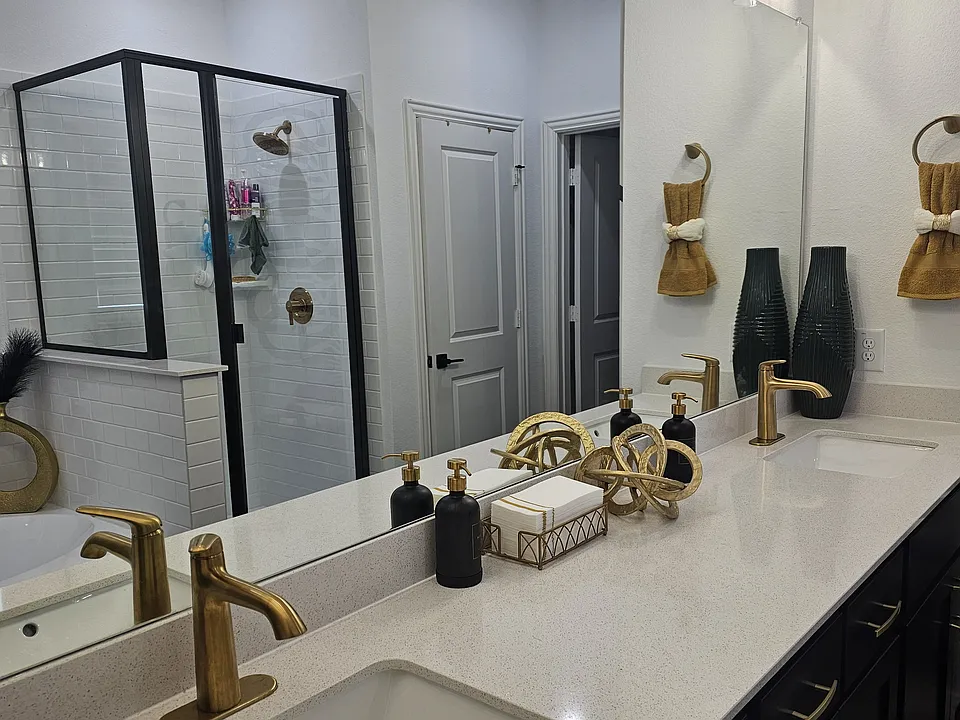 2111 Sunnymede Dr